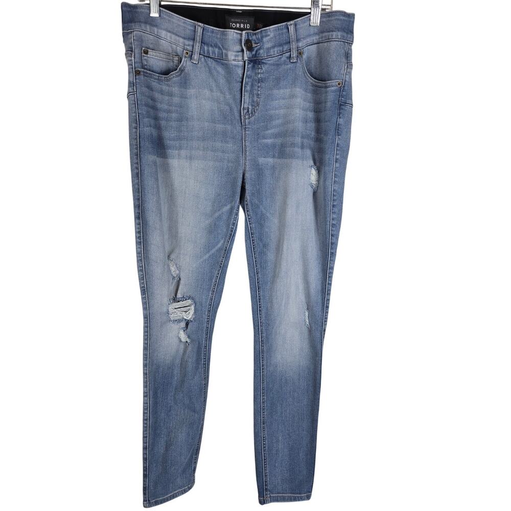 Torrid Premium Bombshell Skinny Whiskering Distressed Women's Jeans 16R